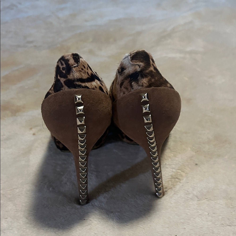 Vince Camuto Leopard Print Studded Heels - Picture 4 of 6